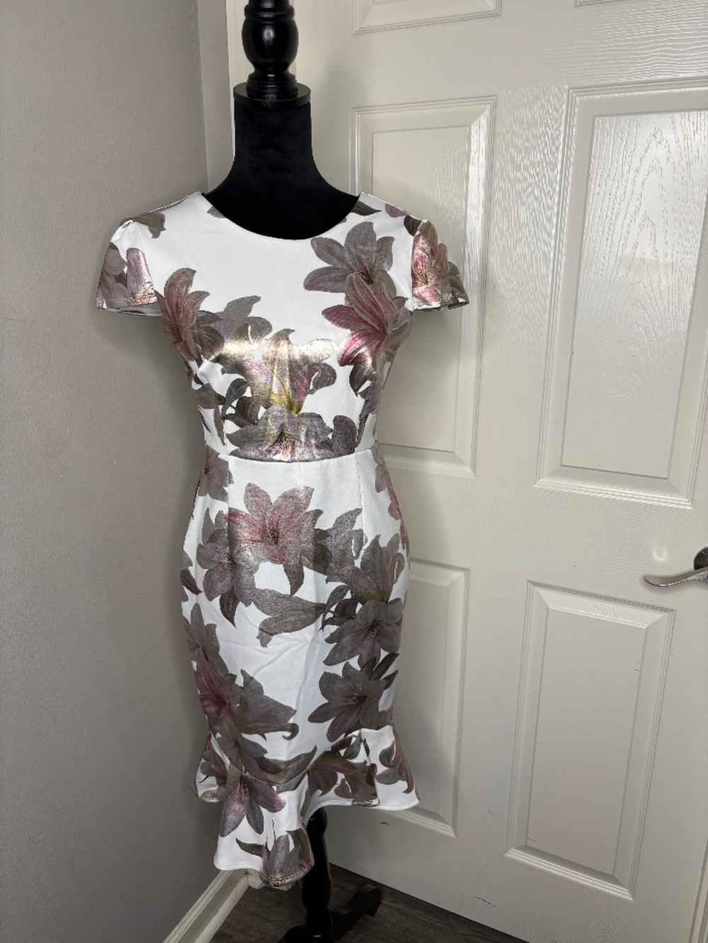 Enfocus Studio Pink Metallic Lily Floral Scuba Dress Ruffle Trumpet Hem 8